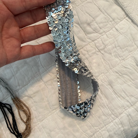 Headbands - Picture 3 of 7